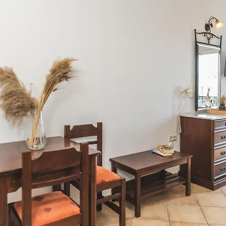 Summer Dream Ii מלון דירות 2*